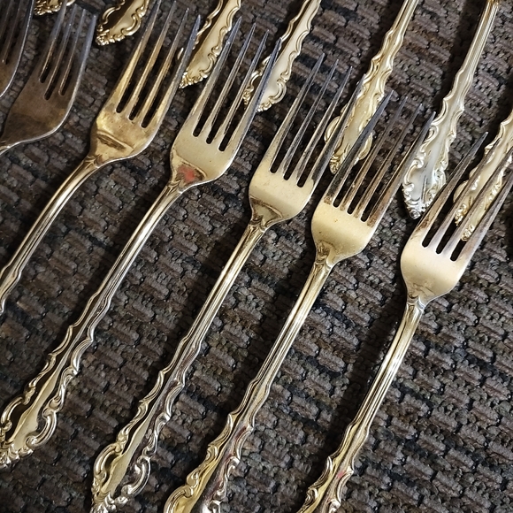 Rogers Golden Melody Flatware Set Gold Electroplated Stainless Steel 34pcs - Picture 9 of 16